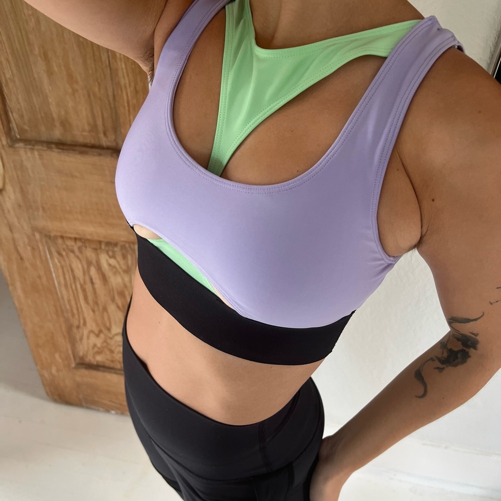 ALO Yoga Keyhole Sports Bra